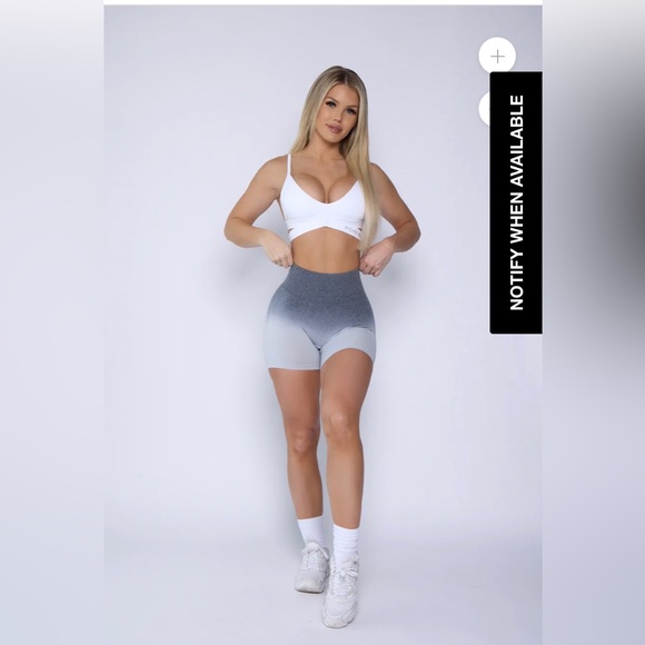 ISO*** These Items Pcheebum work out tops/bottoms. Size Small.
